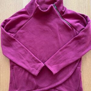 Athleta Fleece Top - Cranberry Red- please note this is a burgundy colour